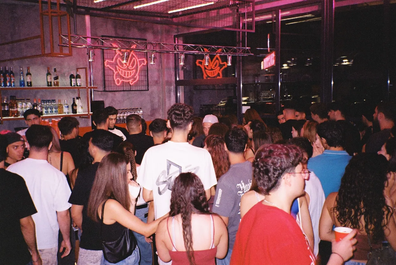 Το γεμάτο ERA σε βραδιά με τους INDIGOS